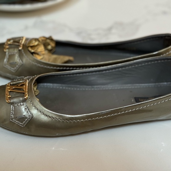 Ballerina flats size 38 in good shape by Louis Vuitton. Metallic bronze - Picture 3 of 7